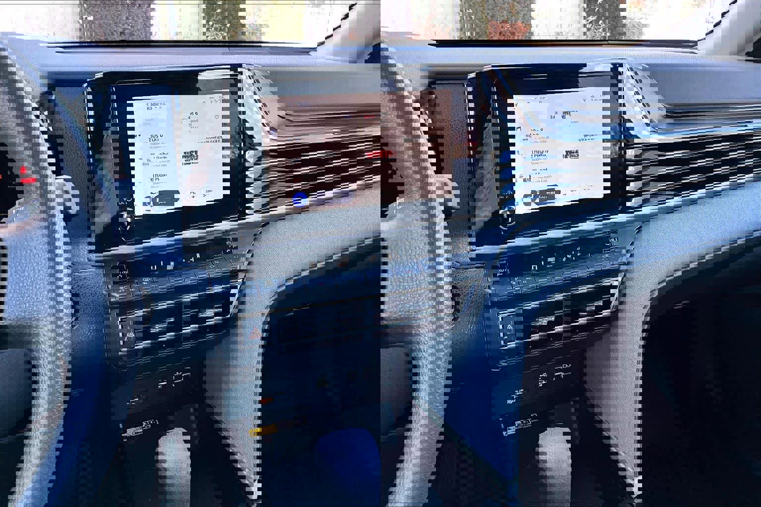 Used 2025 Toyota Camry LE image 7