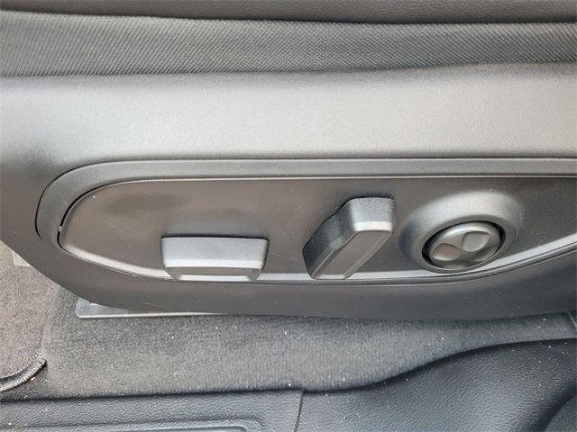 New 2025 Jeep Grand Cherokee Laredo image 5