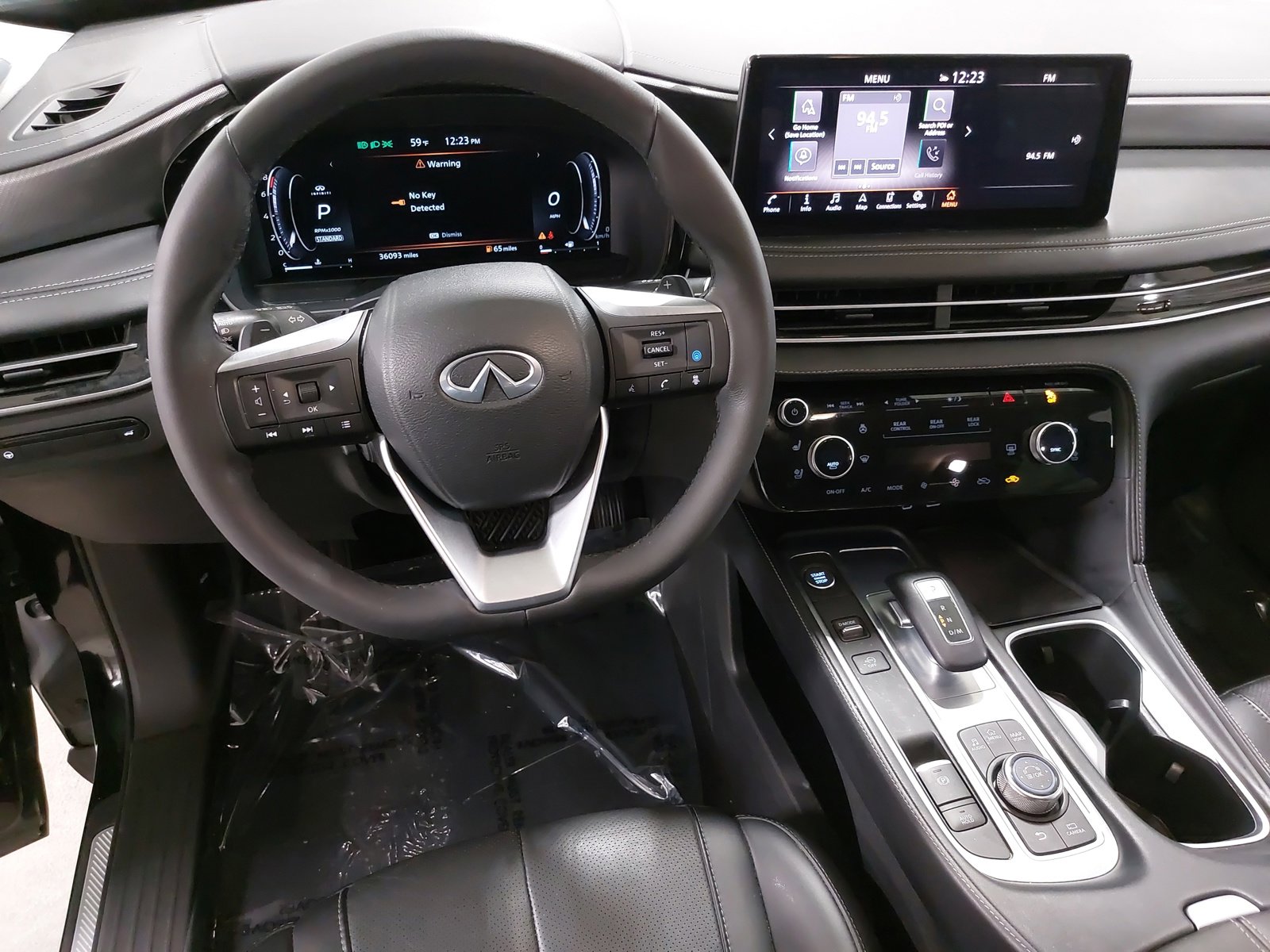 Used 2023 INFINITI QX60 Luxe w/ Performance Audio Package image 17