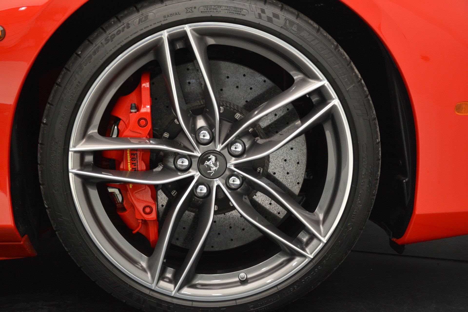 Certified 2018 Ferrari 488 GTB RWD image 22