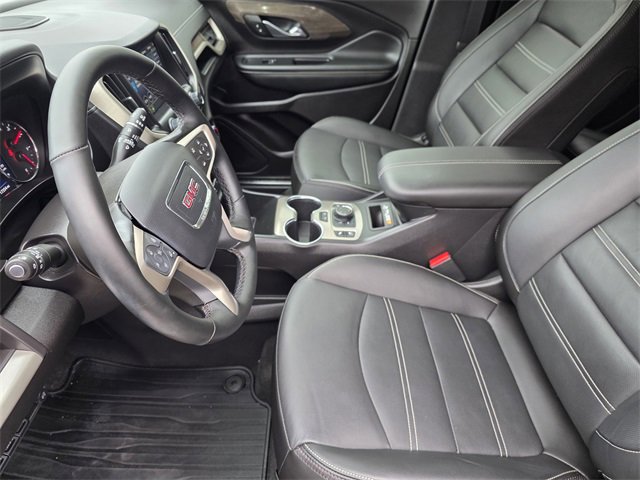 Used 2024 GMC Terrain Denali w/ Denali Premium Package image 11