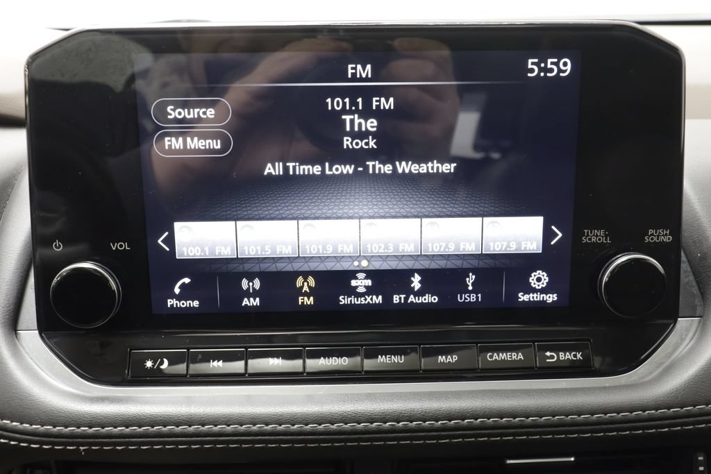 Used 2023 Nissan Rogue SL w/ SL Premium Package AWD/4WD image 9