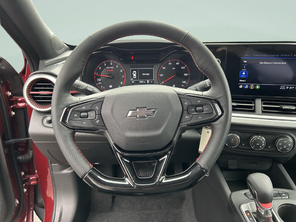 Used 2025 Chevrolet Trax RS w/ Driver Confidence Package FWD image 31