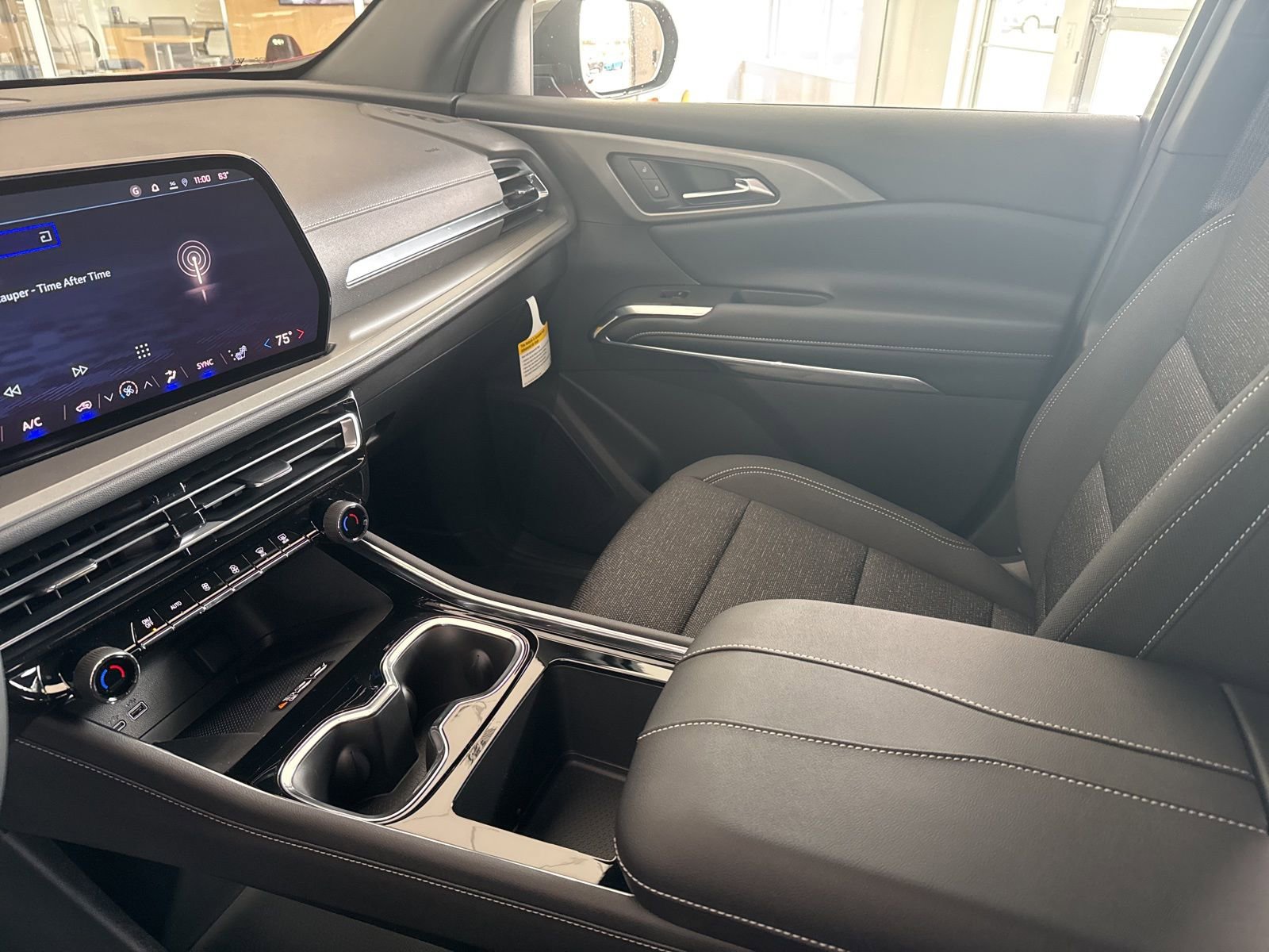 New 2026 Chevrolet Traverse LT w/ Driver Confidence Package image 29