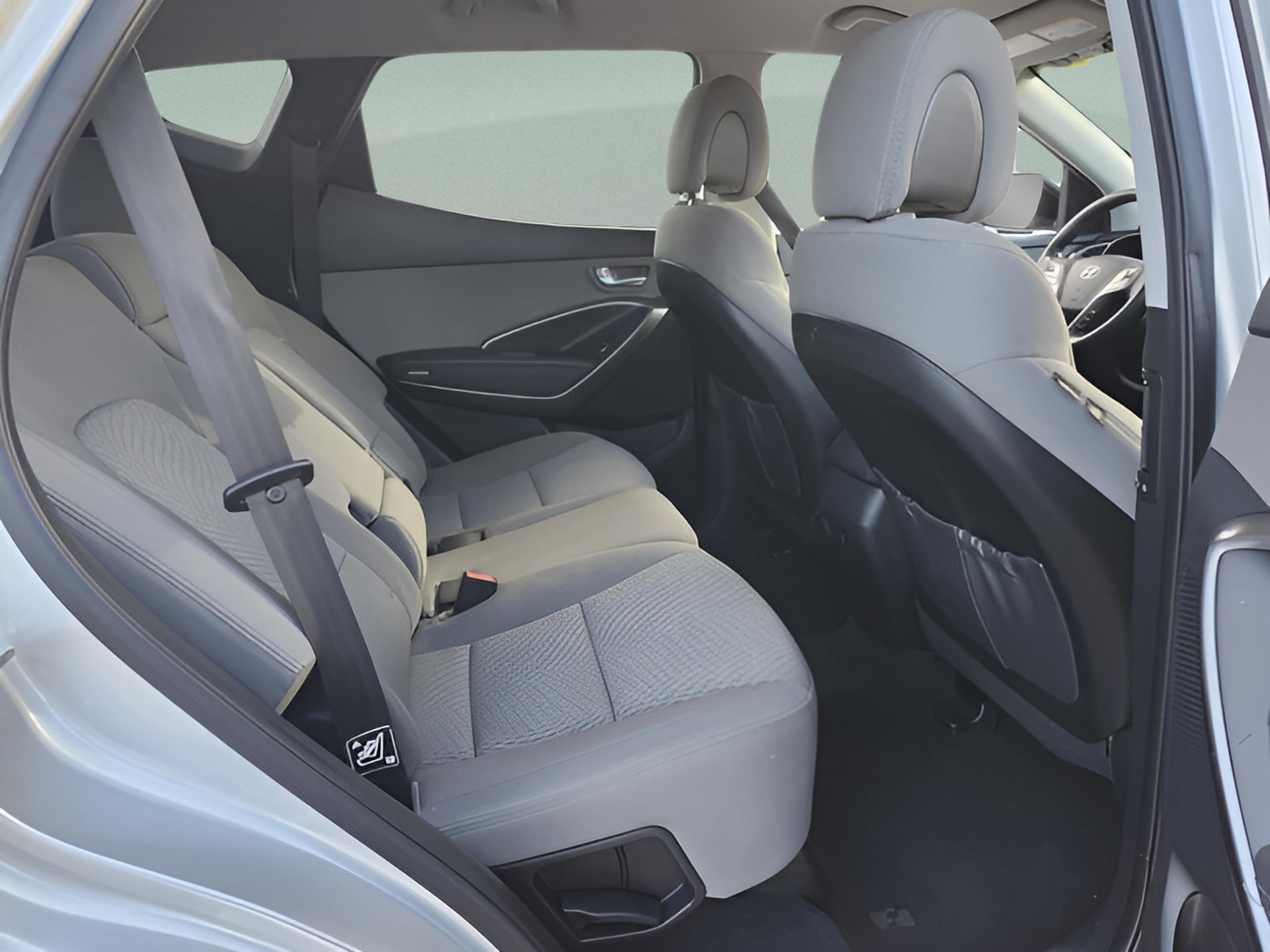 Used 2018 Hyundai Santa Fe Sport image 23