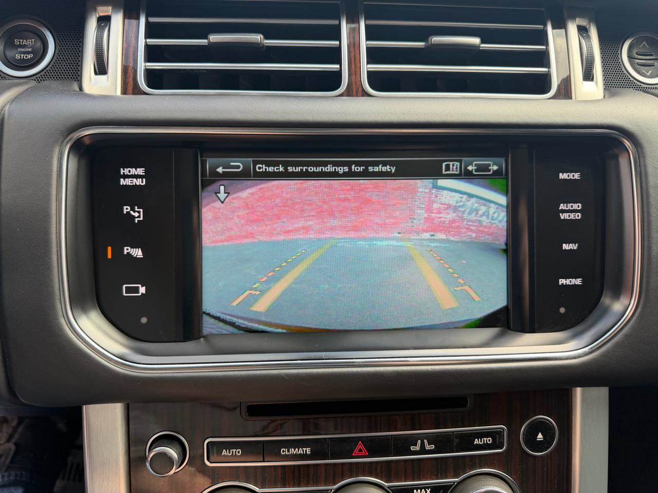 Used 2014 Land Rover Range Rover Supercharged image 11