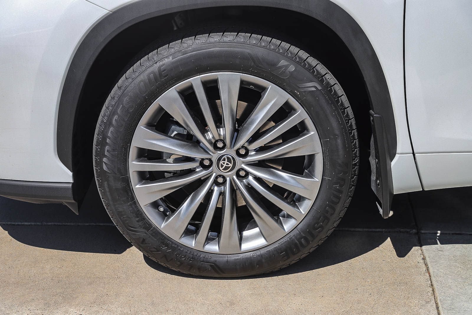 Used 2022 Toyota Highlander Platinum AWD/4WD image 10