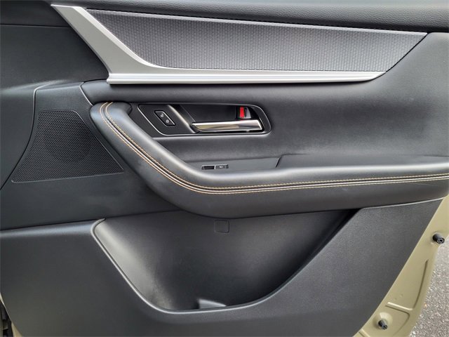 Used 2025 MAZDA CX-70 Plug-In Hybrid w/ Premium Pkg image 20