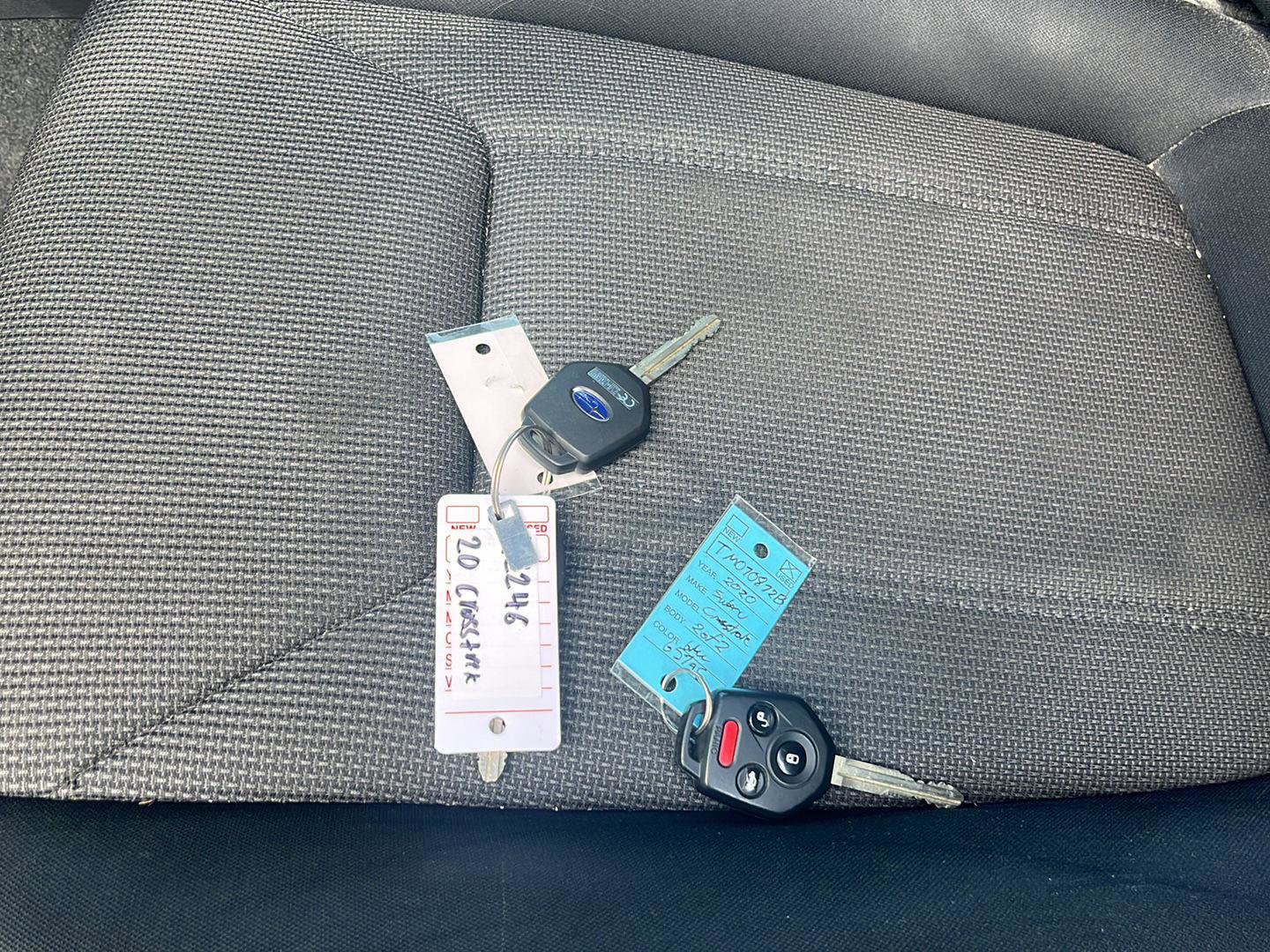 Used 2020 Subaru Crosstrek 2.0i AWD/4WD image 3