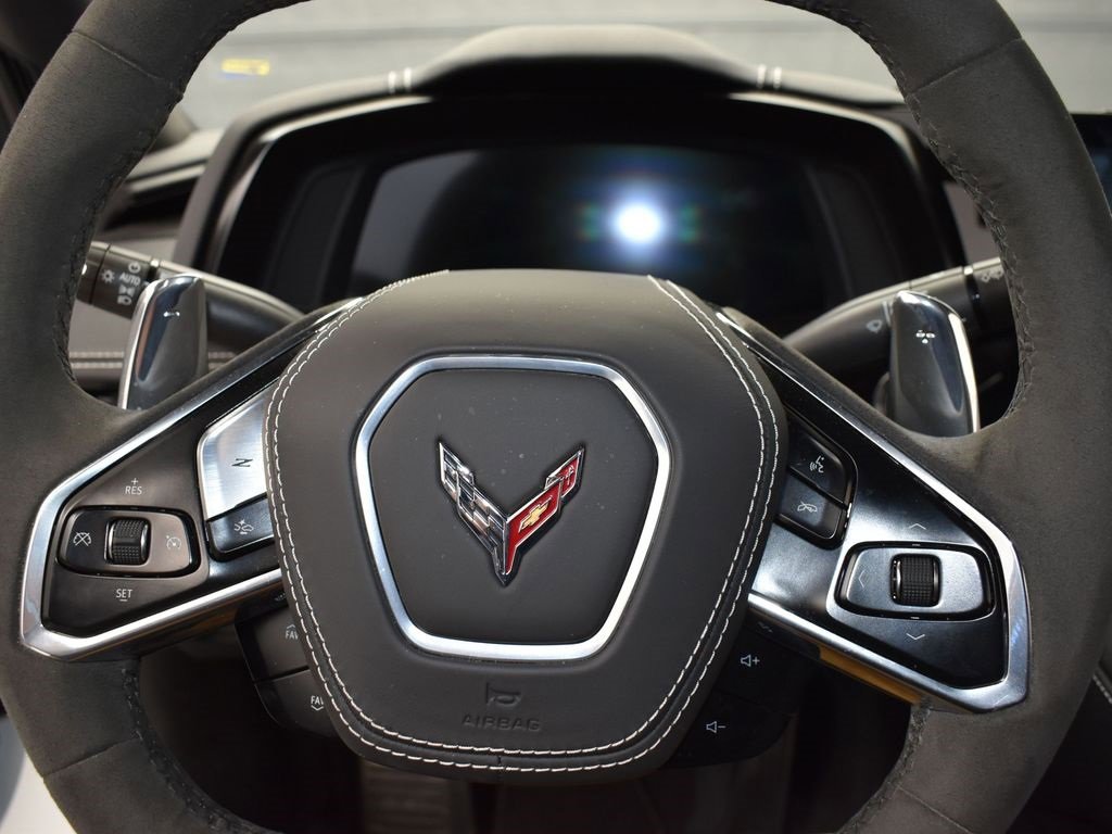 Used 2025 Chevrolet Corvette Stingray Coupe w/ 1LT image 25