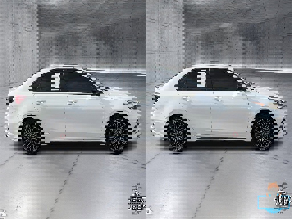 Used 2023 Kia Forte GT w/ GT2 Package image 8