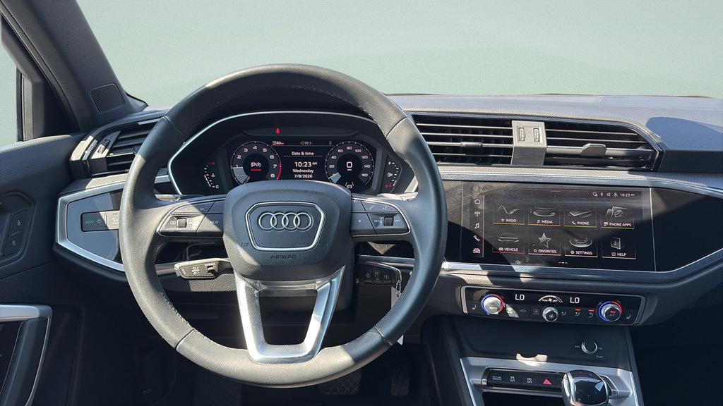 Used 2025 Audi Q3 2.0T Premium AWD/4WD image 13