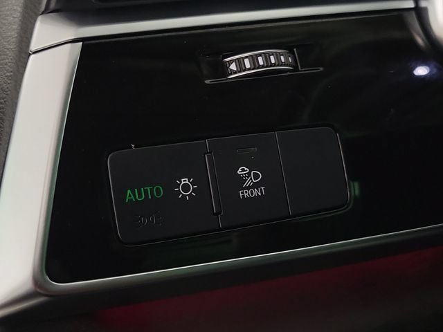 Used 2023 Audi Q8 Premium Plus AWD/4WD image 26