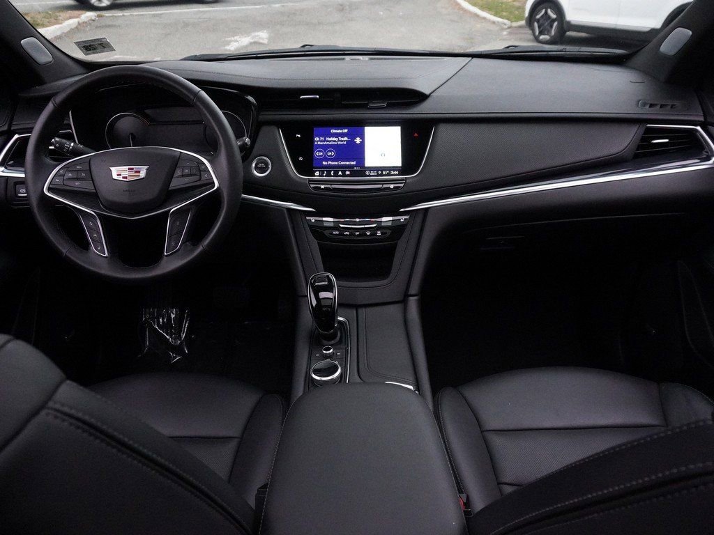Used 2024 Cadillac XT5 Premium Luxury image 44