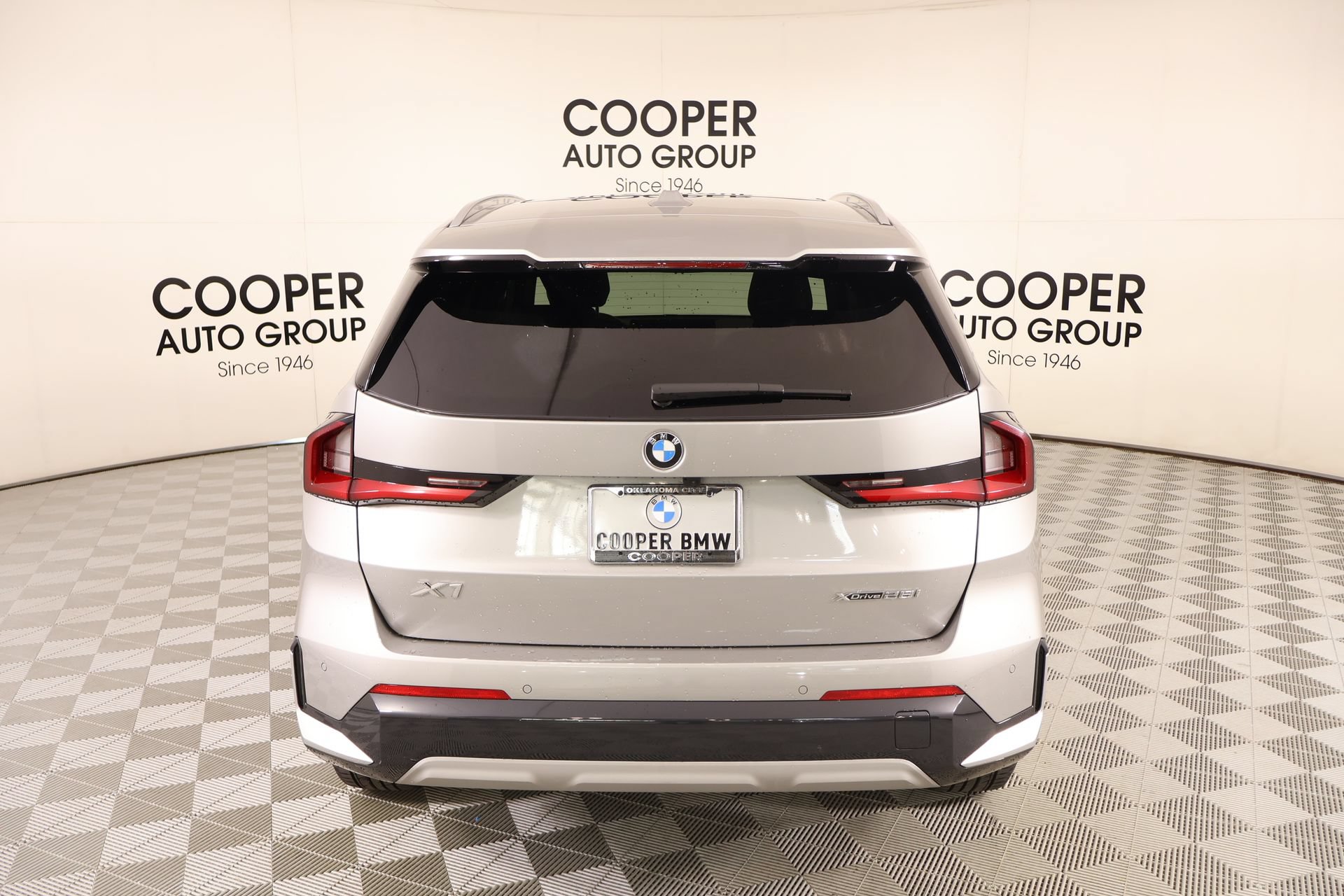 Used 2025 BMW X1 xDrive28i w/ Convenience Package AWD/4WD image 23