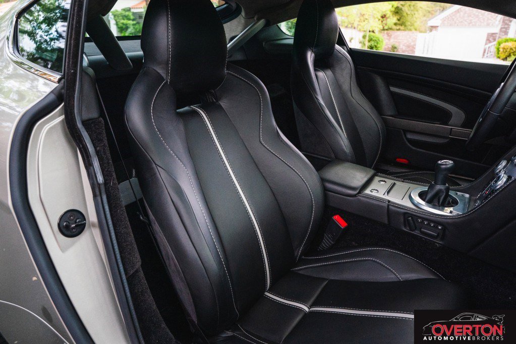 Used 2017 Aston Martin V12 Vantage S image 32