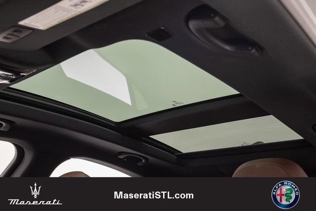 Used 2024 Alfa Romeo Stelvio Ti image 9