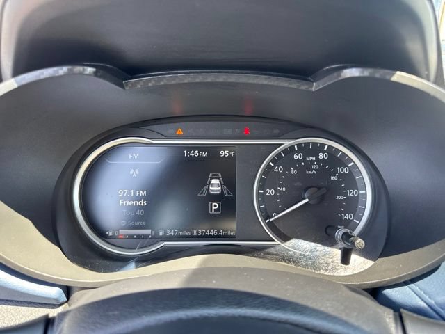 Used 2025 Nissan Versa SV FWD image 15