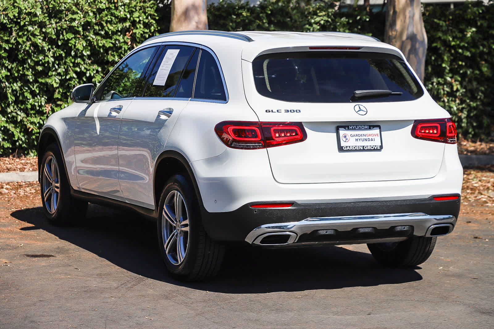 Used 2021 Mercedes-Benz GLC 300 image 8