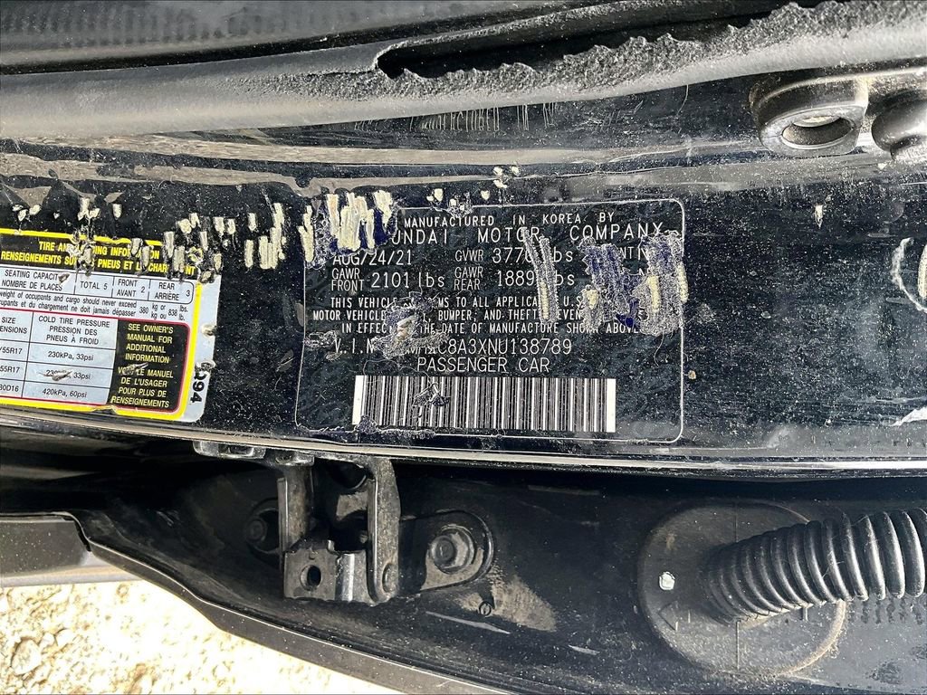 Used 2022 Hyundai Venue SEL image 28