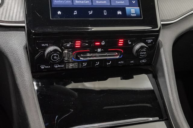 Certified 2024 Jeep Grand Cherokee Altitude AWD/4WD image 19