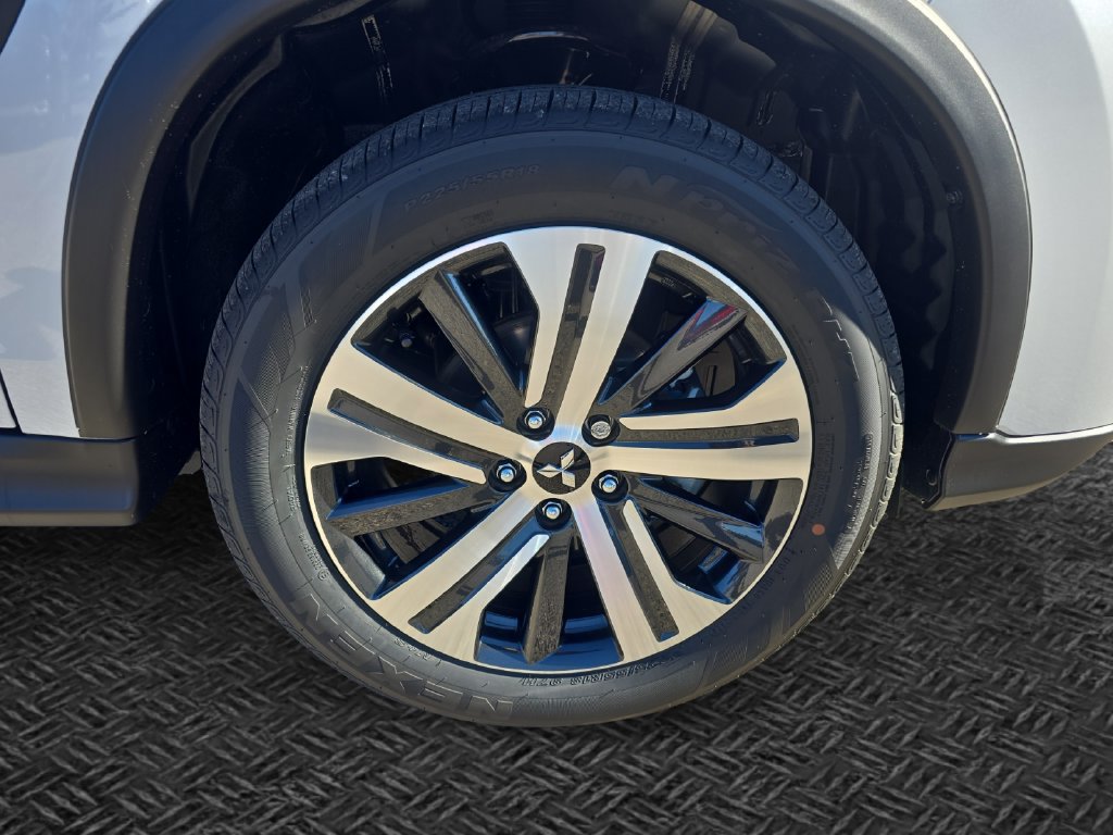 New 2027 Mitsubishi Outlander Sport ES AWD/4WD image 11