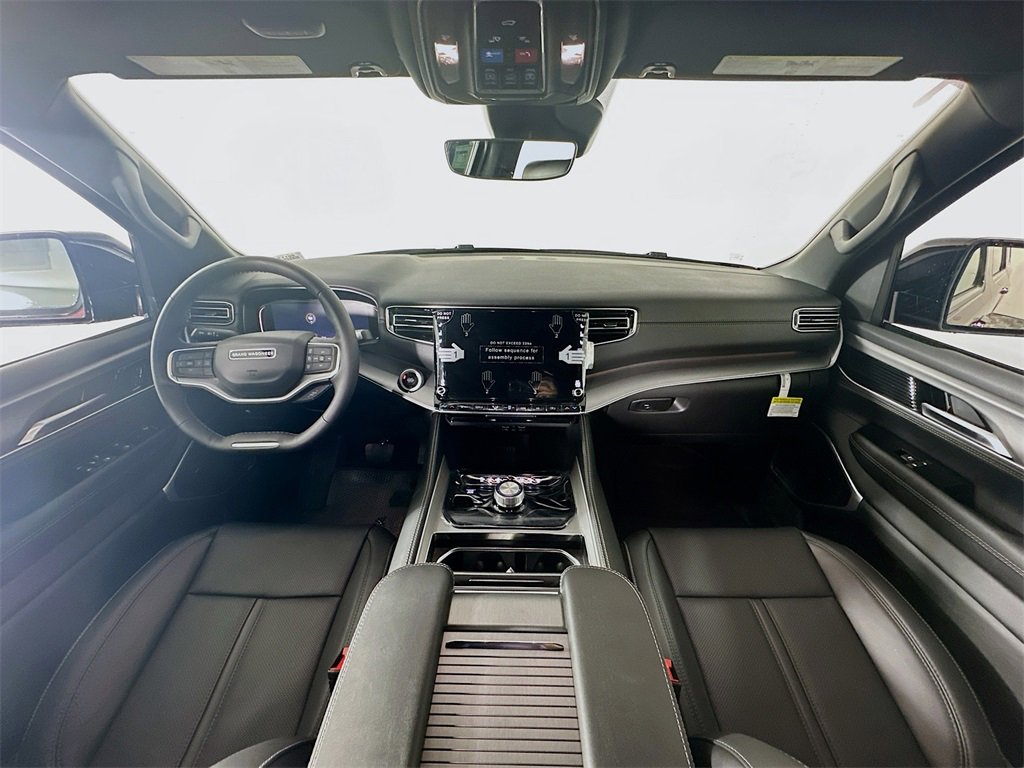 New 2026 Jeep Grand Wagoneer L 4WD image 9