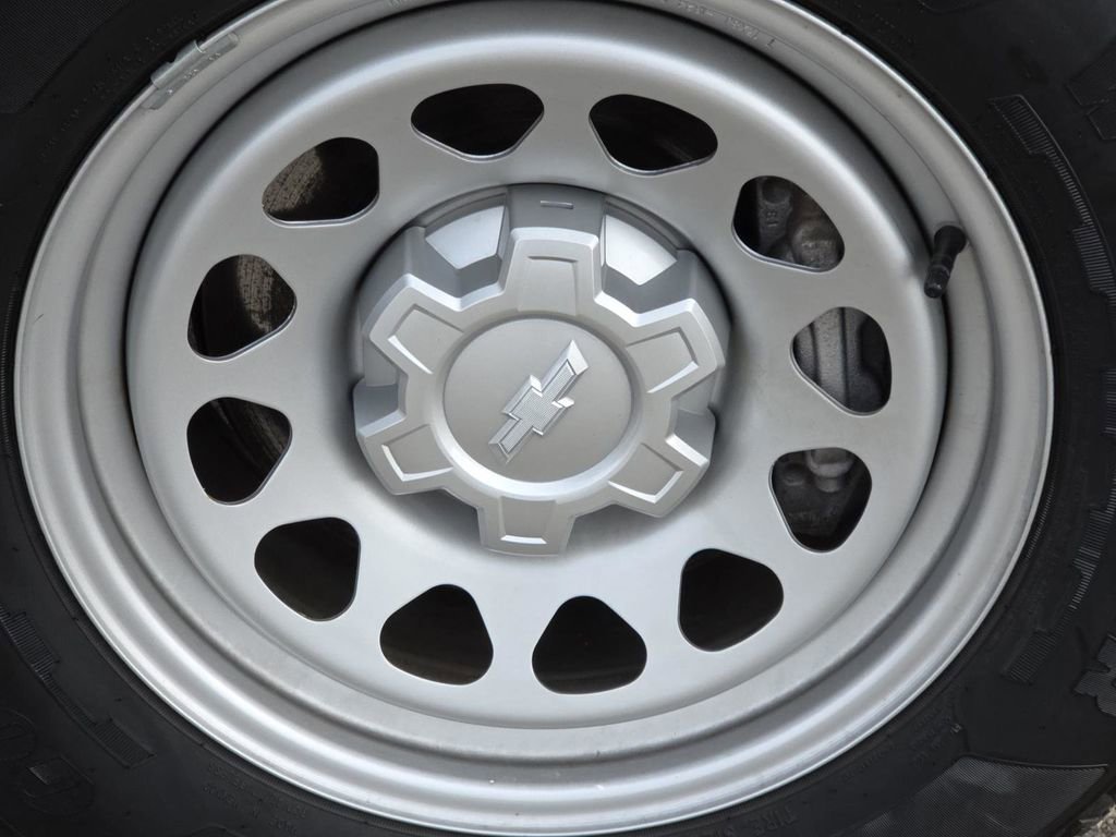 Used 2023 Chevrolet Colorado W/T image 6