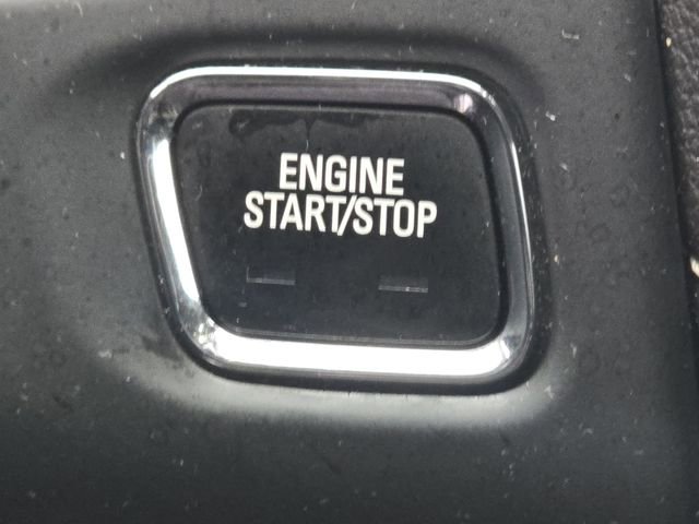 Used 2023 GMC Acadia SLE w/ Driver Convenience Package image 28