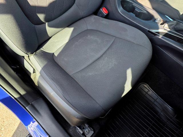 Used 2022 Toyota Corolla Cross LE AWD/4WD image 37