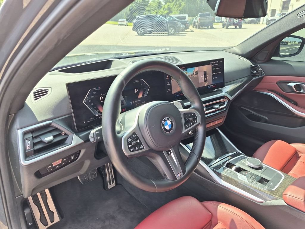 Used 2023 BMW M340i RWD image 16