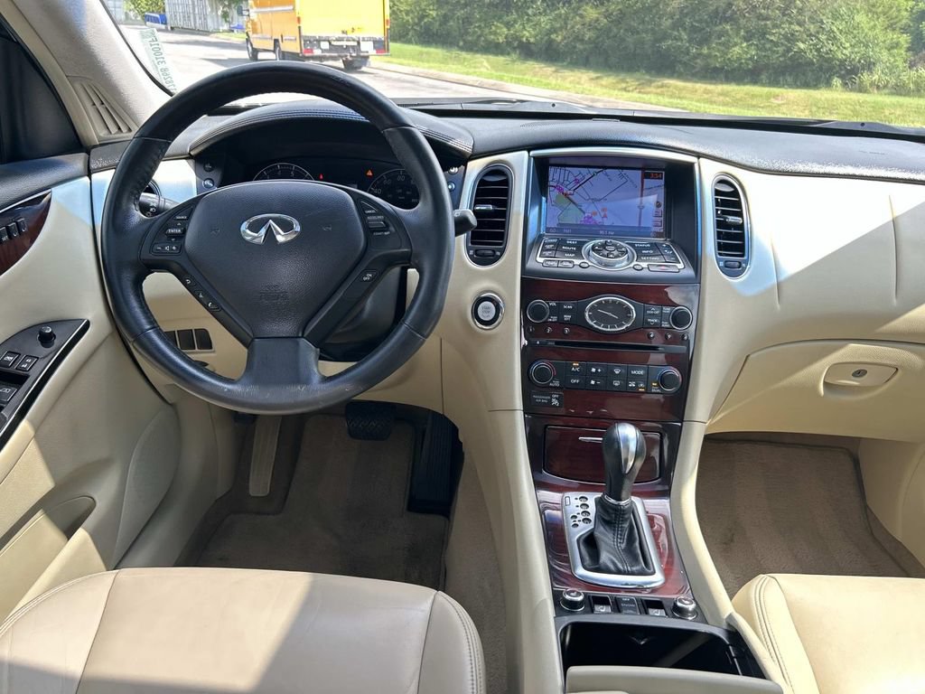 Used 2016 INFINITI QX50 2WD w/ Deluxe Touring Package image 20