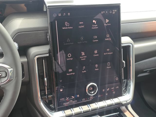 New 2026 GMC Yukon XL Denali w/ Denali Reserve Package AWD/4WD image 10