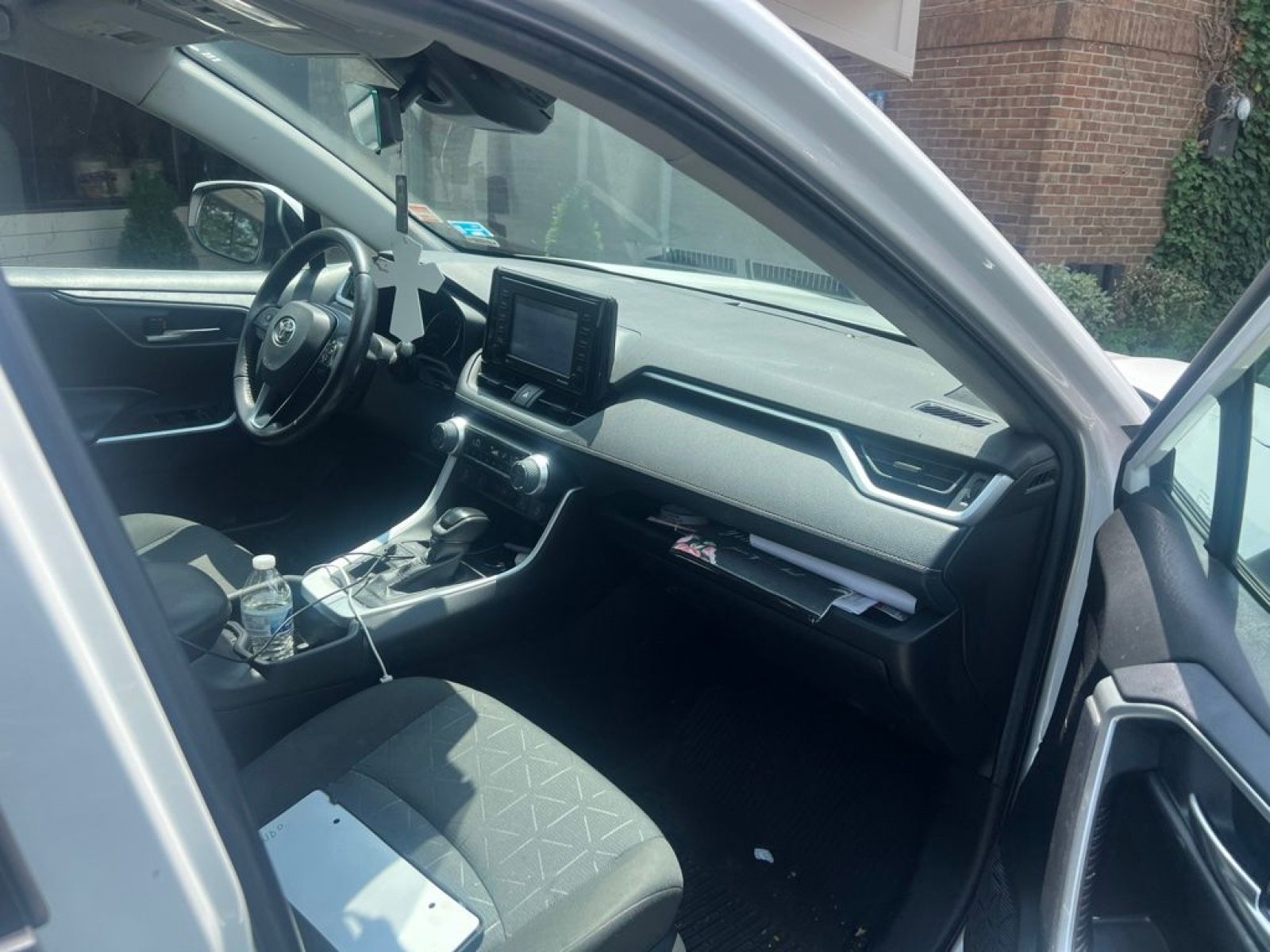 Used 2022 Toyota RAV4 XLE w/ XLE Grade Weather Package AWD/4WD image 12