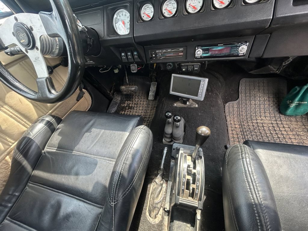 Used 1989 Jeep Wrangler Sahara AWD/4WD image 15