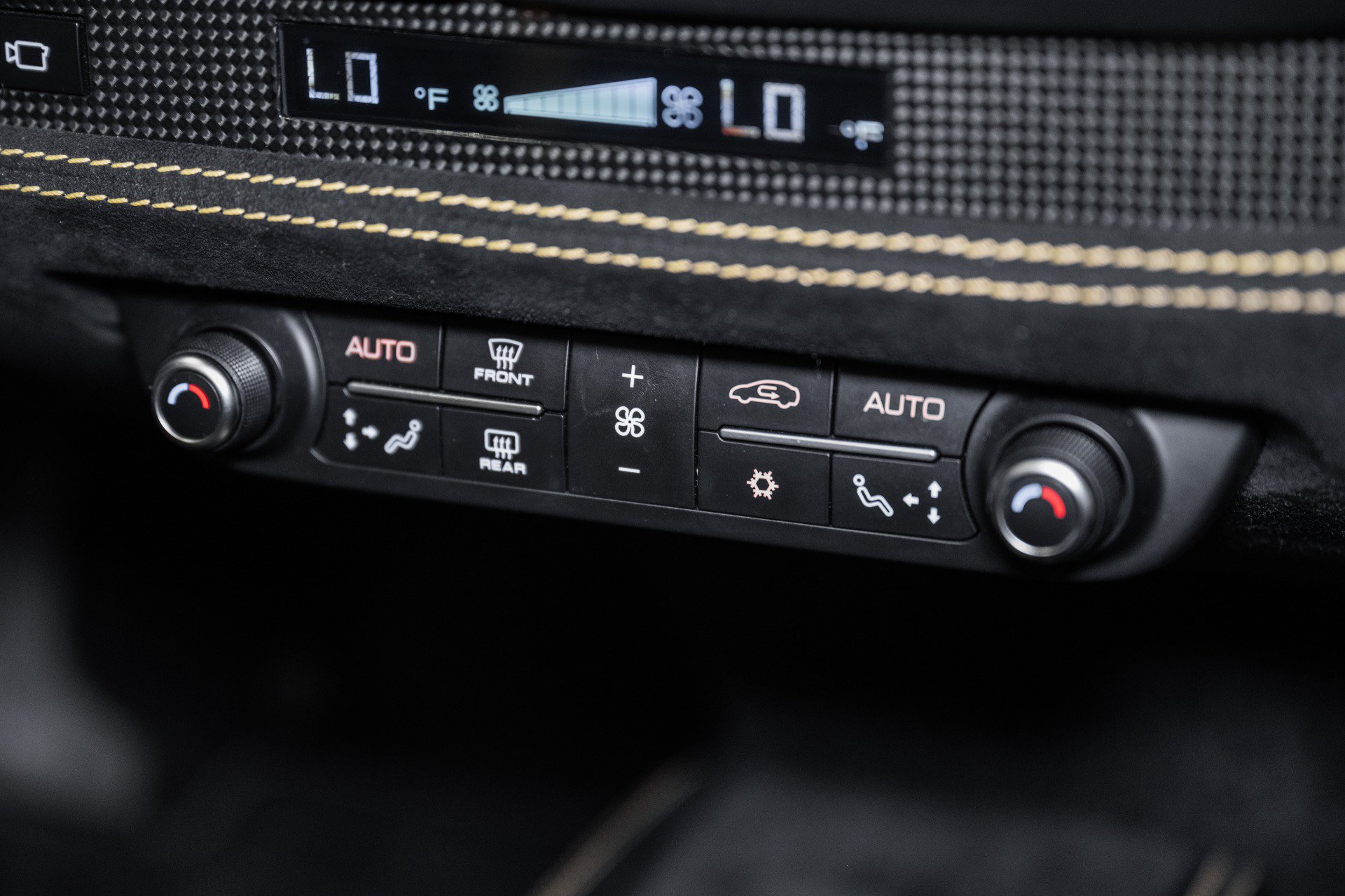 Used 2023 Ferrari F8 Tributo RWD image 30
