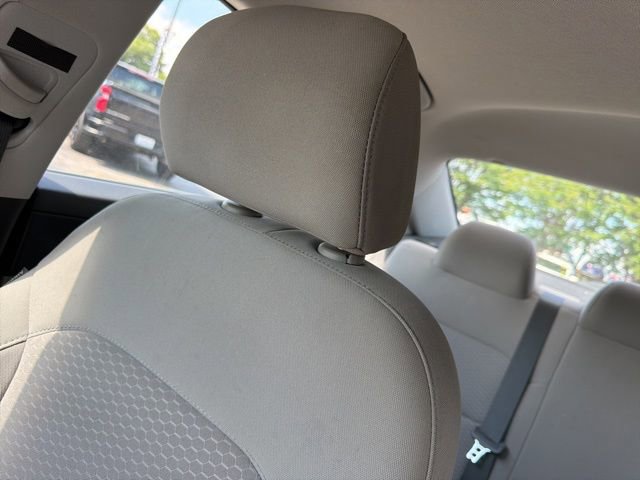 Used 2020 Hyundai Elantra Value Edition FWD image 16
