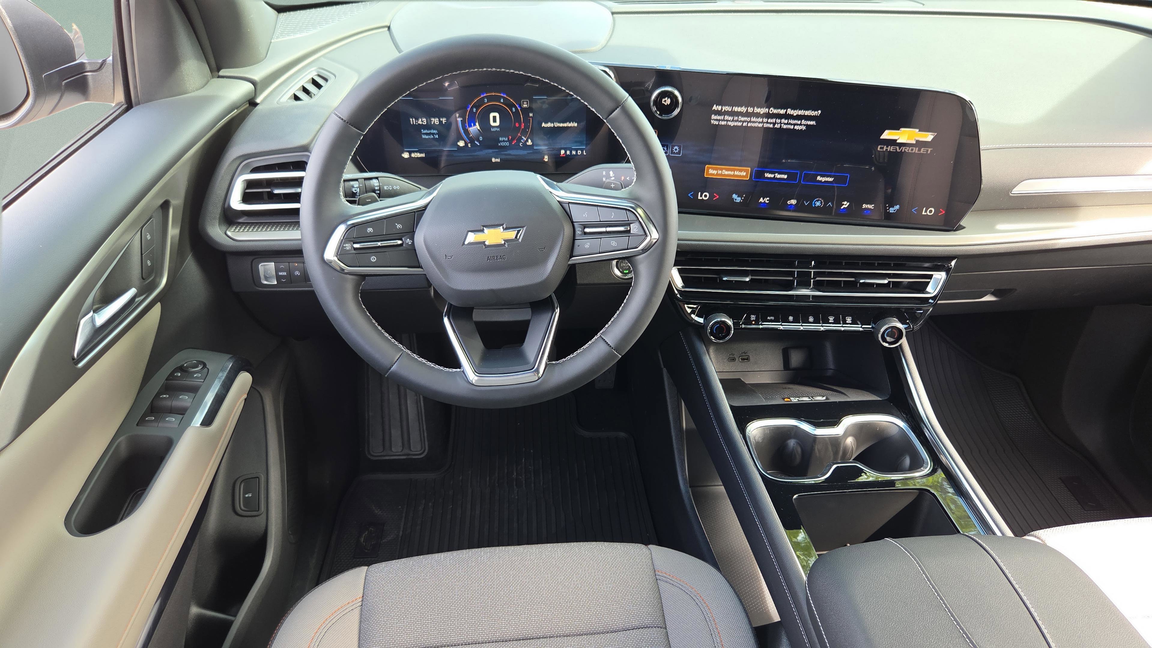 New 2026 Chevrolet Traverse LT w/ Driver Confidence Package FWD image 25
