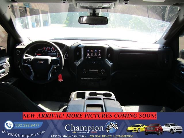 Used 2022 Chevrolet Silverado 2500 Custom w/ Custom Value Package AWD/4WD image 12