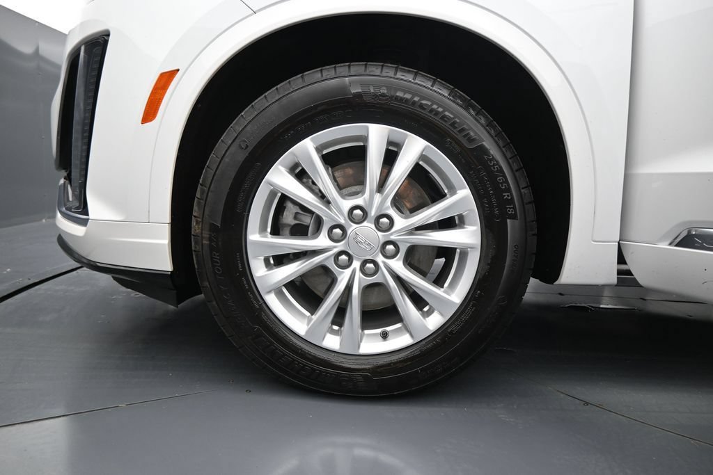 Used 2024 Cadillac XT6 Luxury w/ LPO, Floor Liner Package AWD/4WD image 30