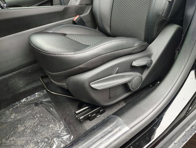 New 2026 Jeep Compass Latitude image 13