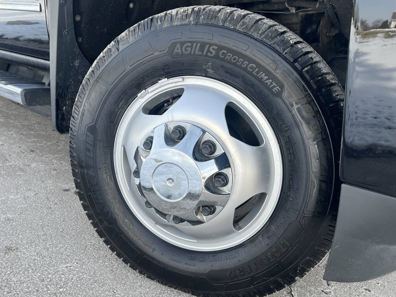 Used 2018 Chevrolet Silverado 3500 High Country AWD/4WD image 8