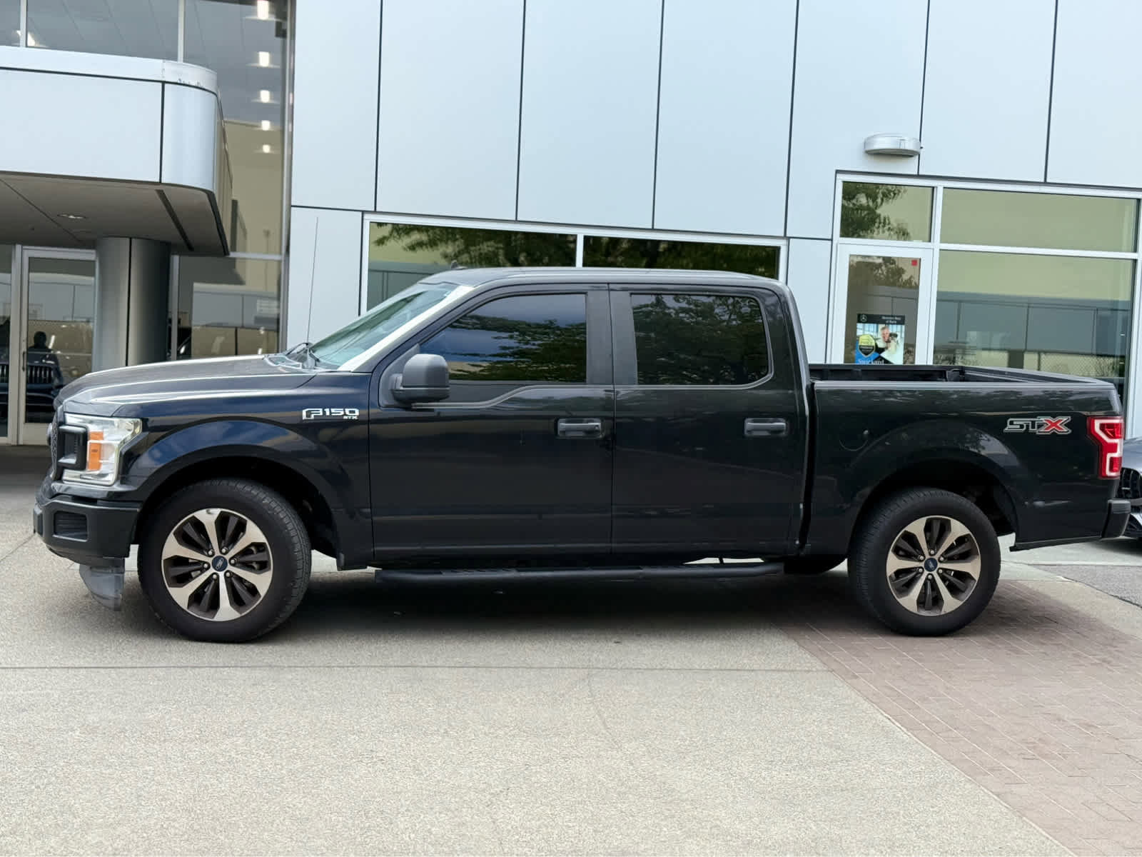 Used 2020 Ford F150 XL w/ Equipment Group 101A Mid image 3