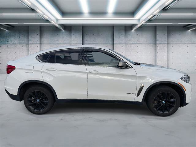 Used 2019 BMW X6 xDrive50i w/ Executive Package image 3