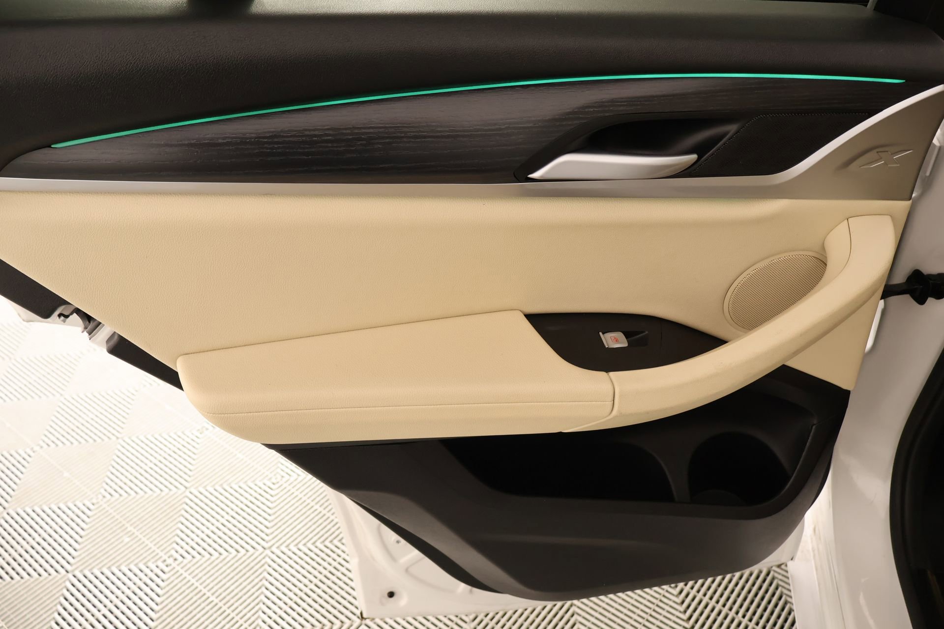 Used 2023 BMW X3 xDrive30i w/ M Sport Package image 18