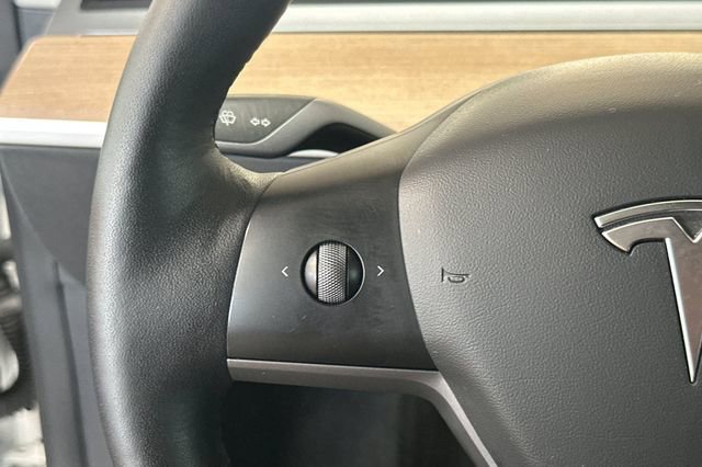 Used 2022 Tesla Model 3 Long Range AWD/4WD image 27