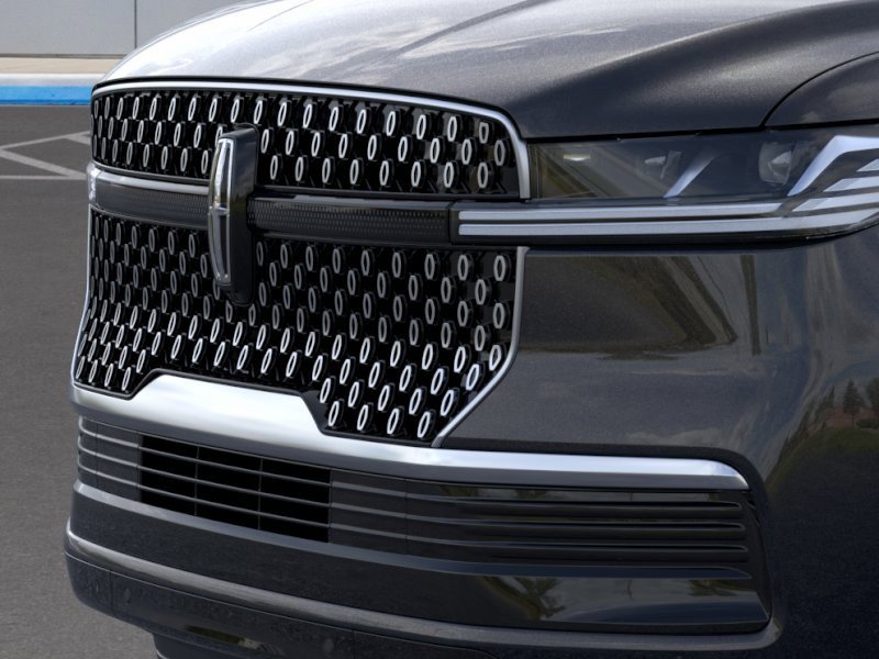 New 2026 Lincoln Navigator L Reserve AWD/4WD image 17