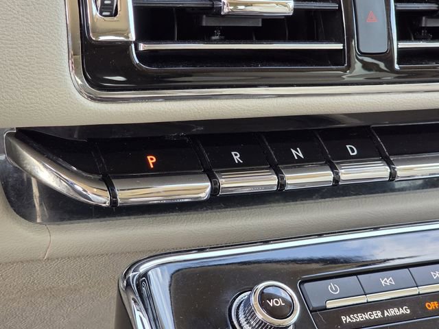 Used 2018 Lincoln Navigator Select w/ Technology Package image 23