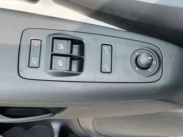 New 2025 RAM ProMaster 1500 w/ Convenience Group FWD image 10