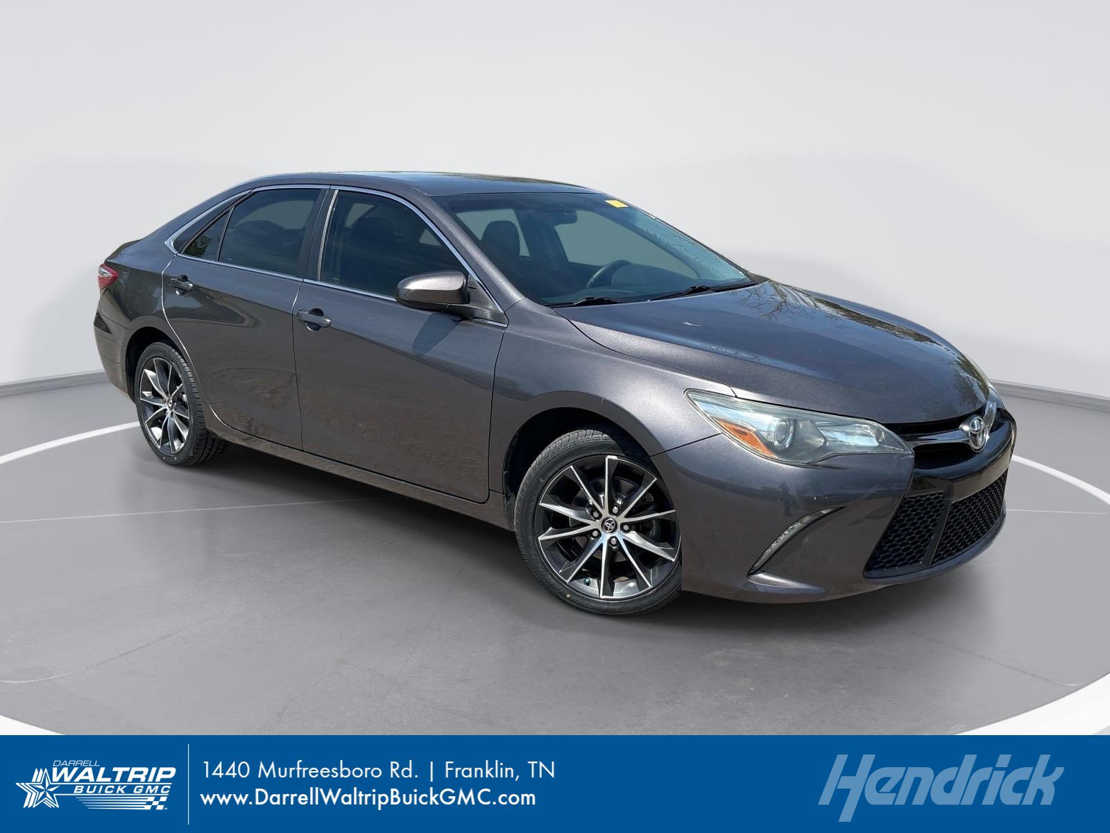 Used 2015 Toyota Camry XSE FWD image 1